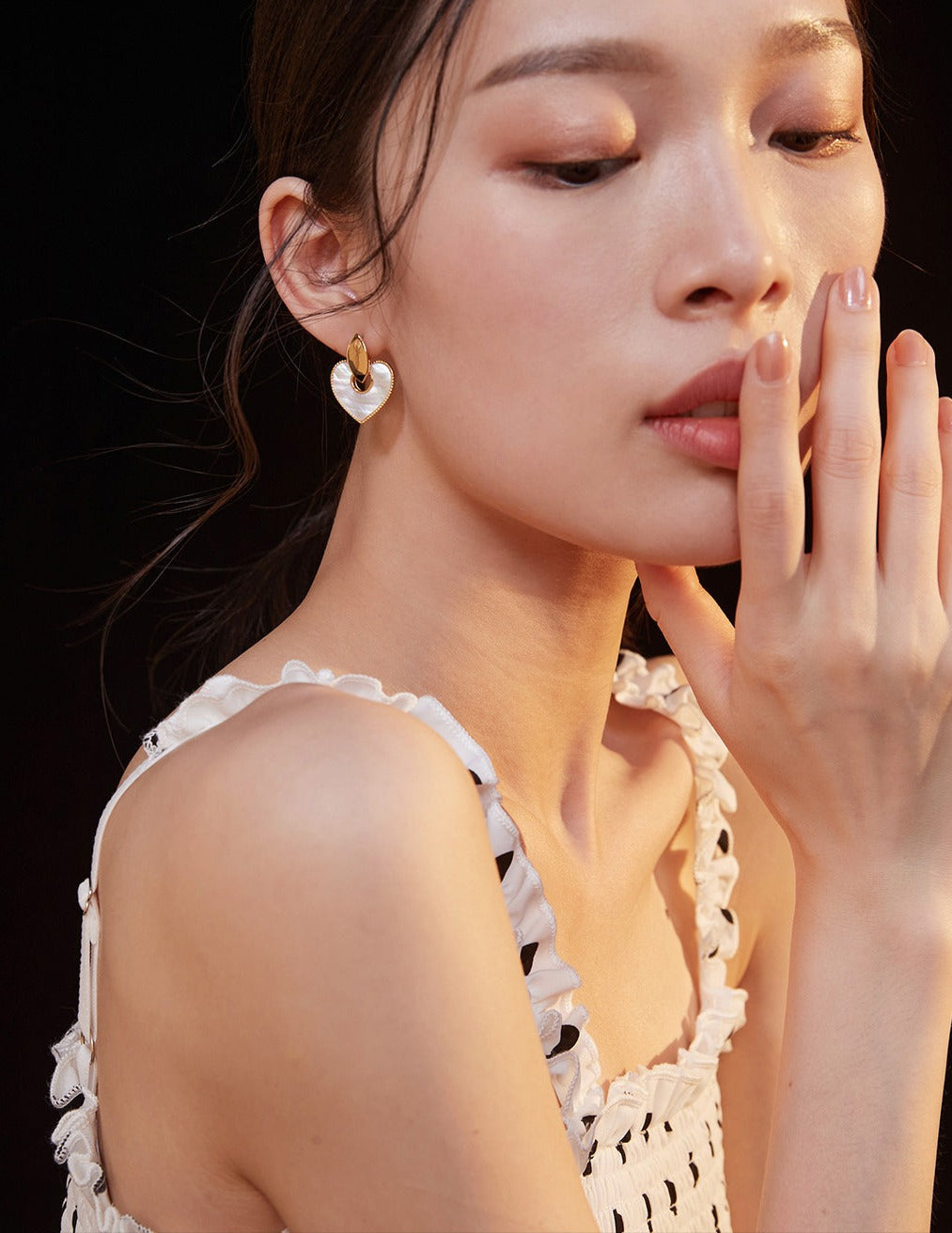 Pure silver mother-of-pearl earrings