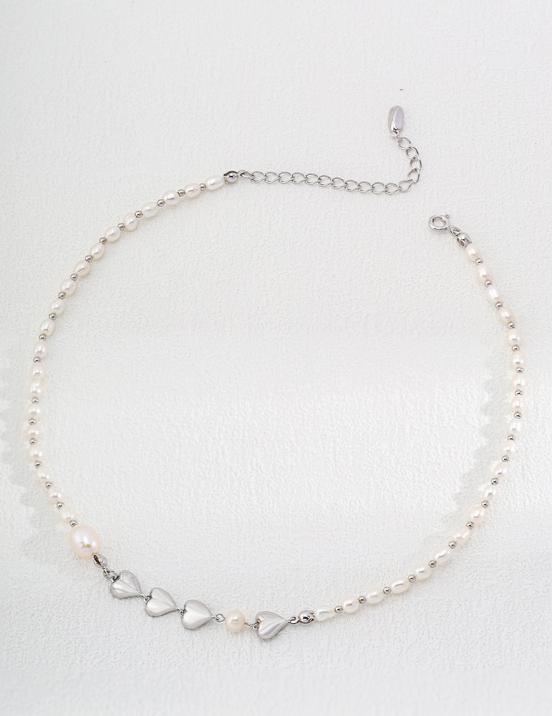 Natural pearl heart-shaped necklace
