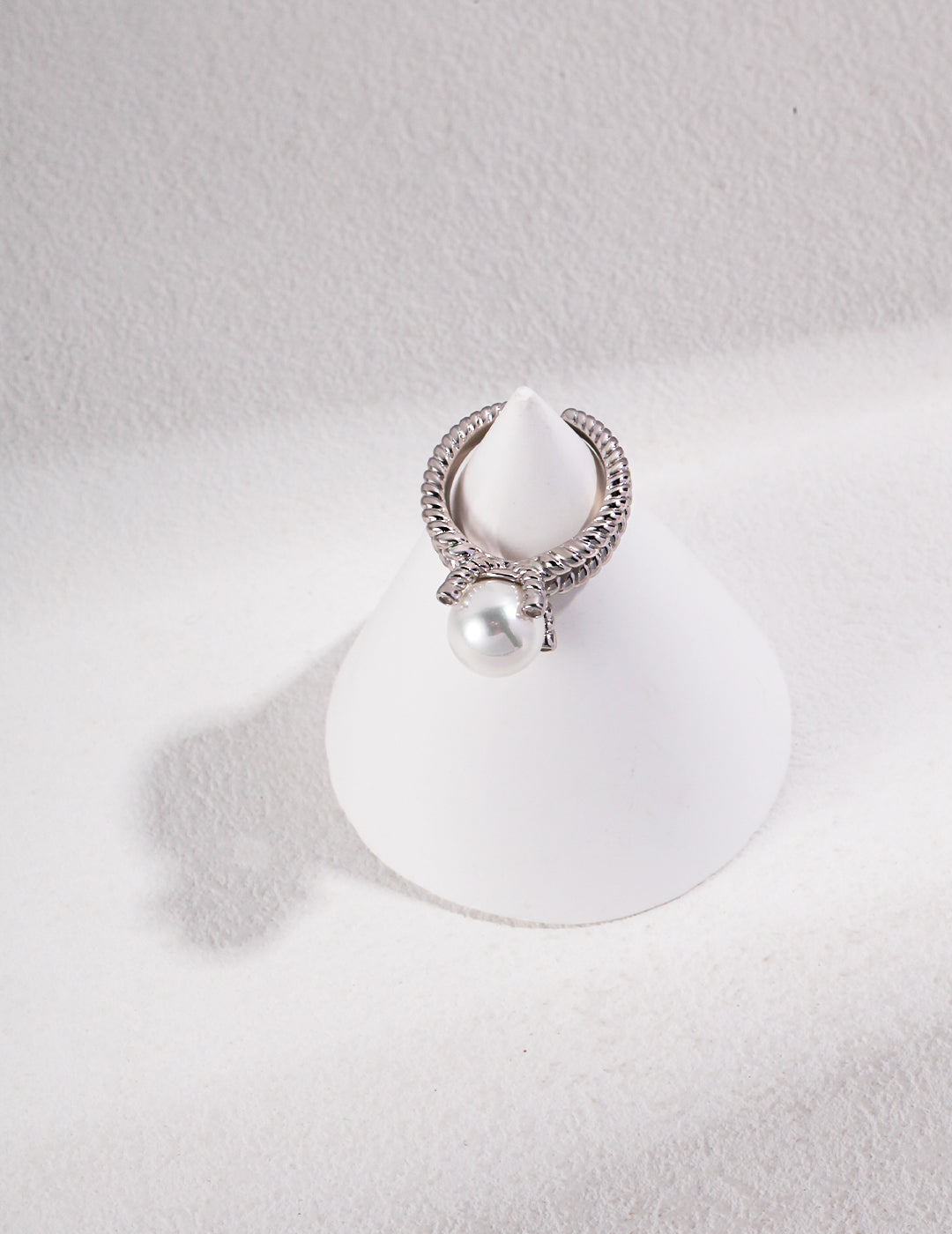 Adjustable Shell Pearl Ring - 925 Sterling Silver (Silver Tone / Gold Tone)