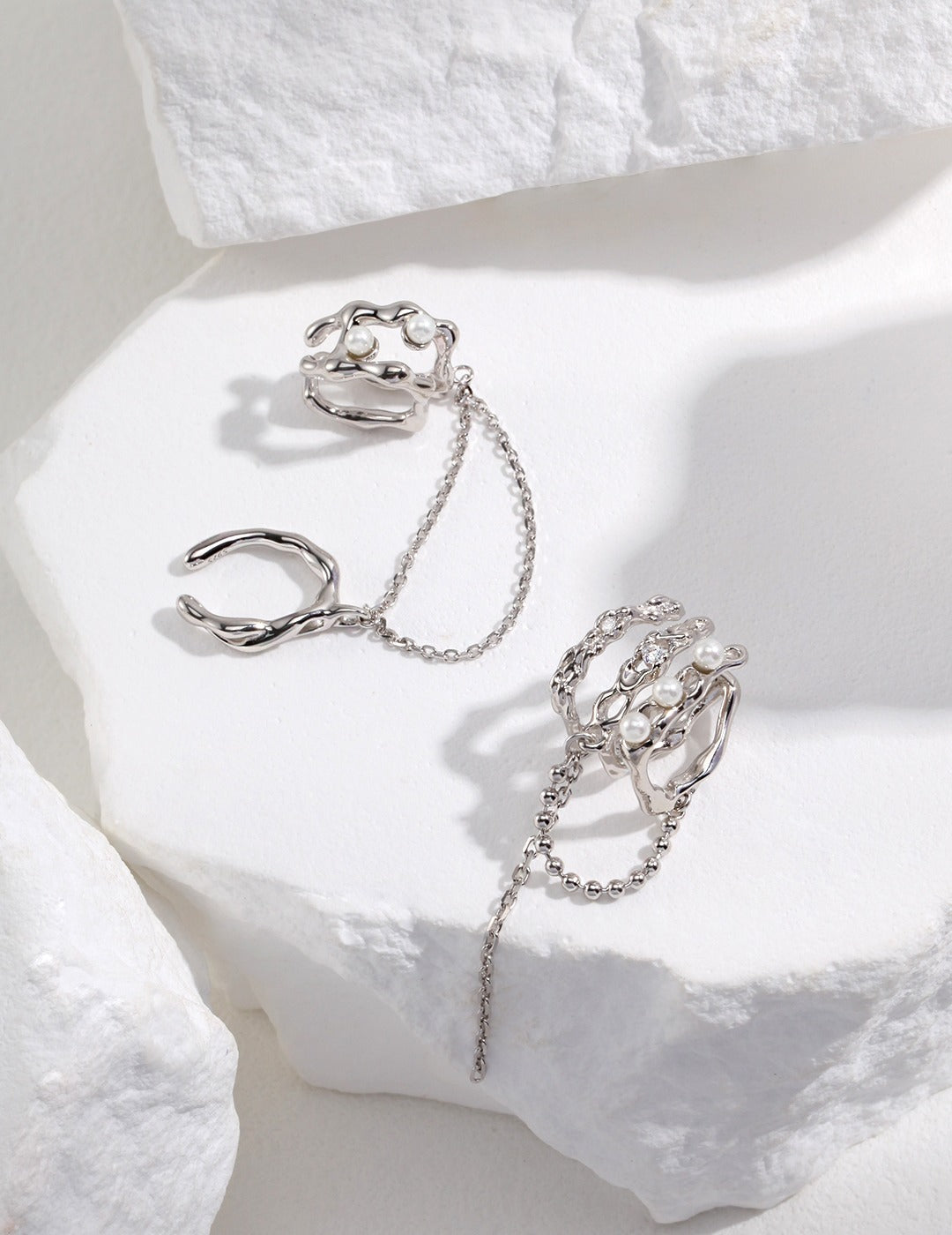 Pure silver pearl ear clip