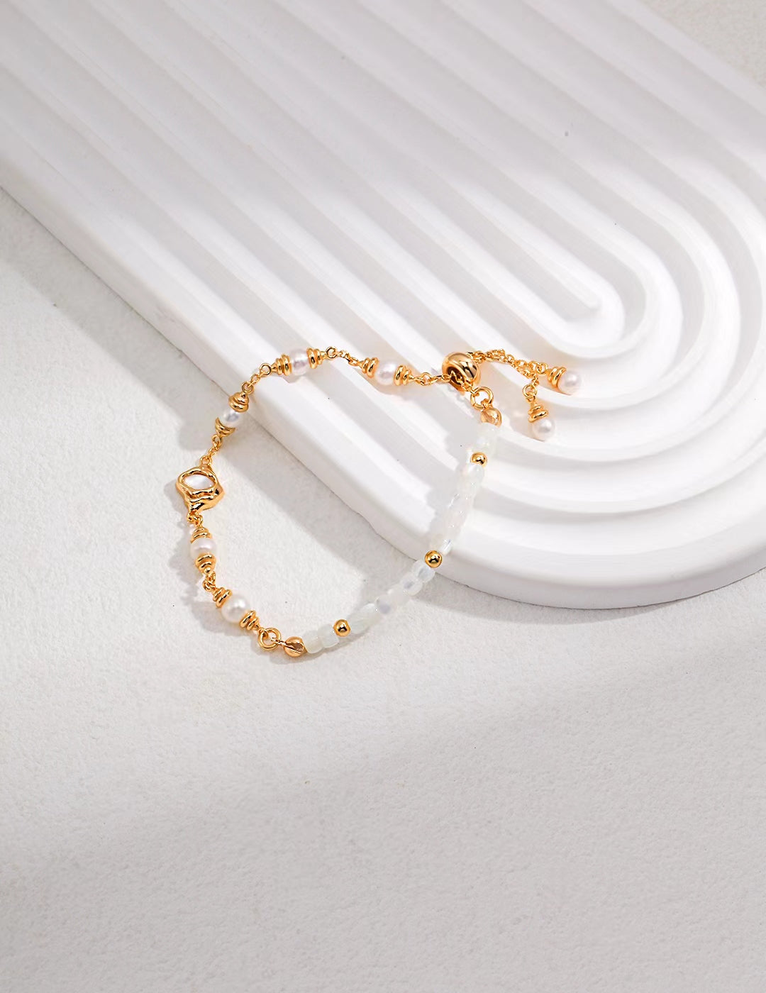 The natural mother-of-pearl lava fluid design series