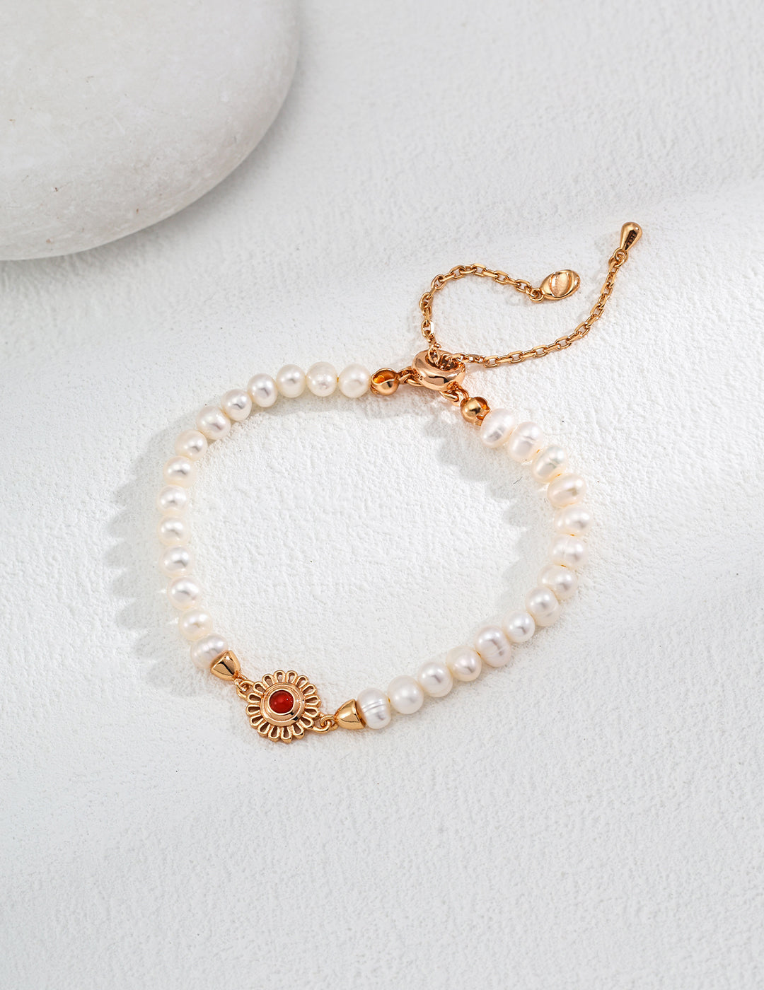 Adjustable Natural Pearl and Agate Bracelet in Sterling Silver