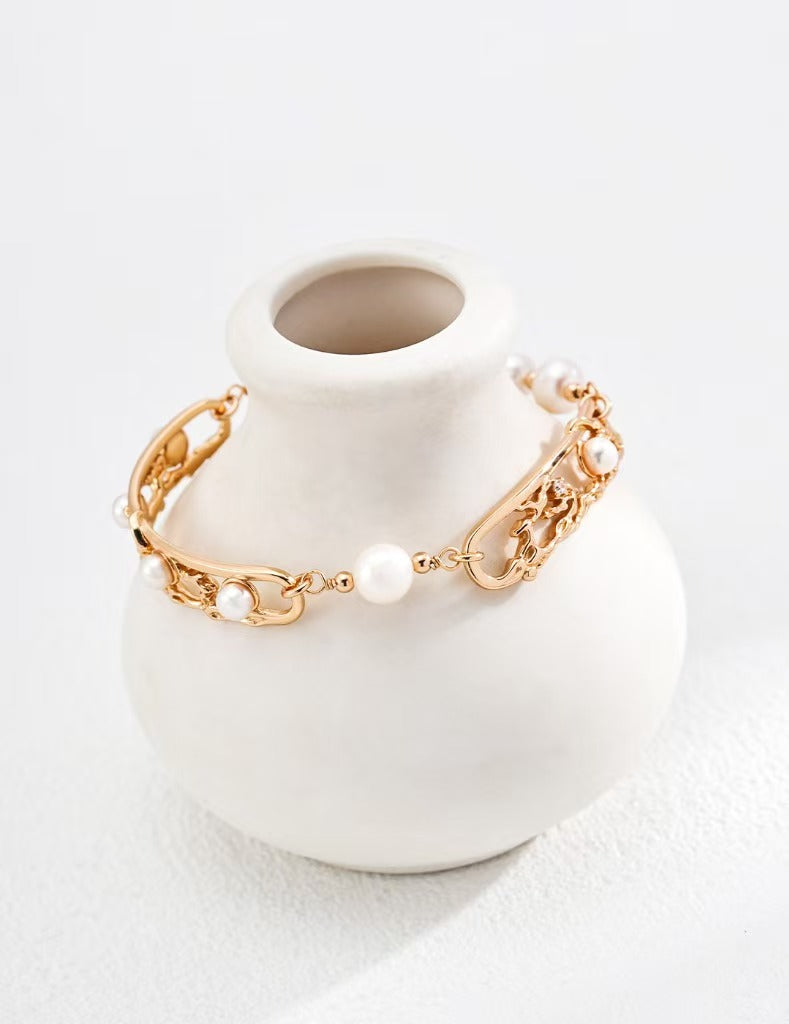 Adjustable Natural Pearl Bracelet in Sterling Silver with Dual-Tone Finish